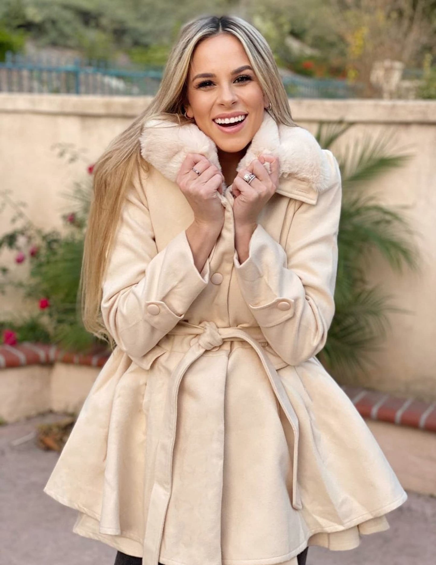 Zeagoo Faux Fur Lapel Double-breasted Thick Wool Coat