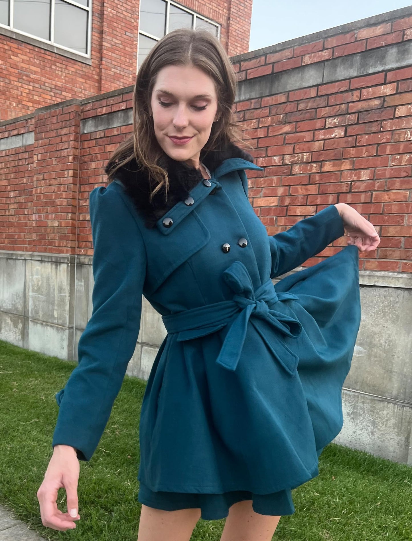 Zeagoo Faux Fur Lapel Double-breasted Thick Wool Coat