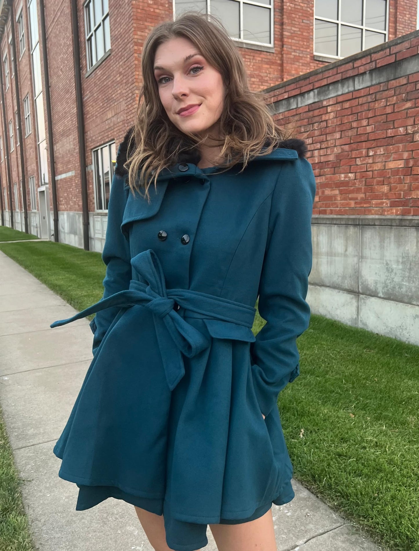 Zeagoo Faux Fur Lapel Double-breasted Thick Wool Coat