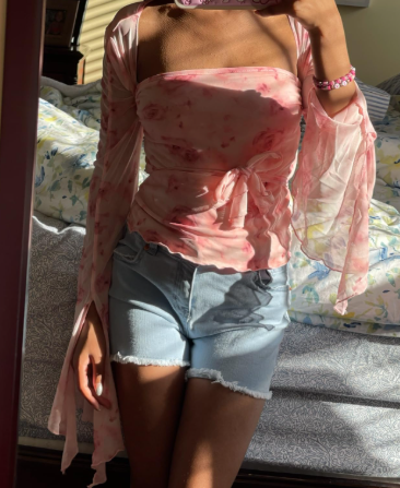 Verdusa Bell Sleeve Bow Blouse