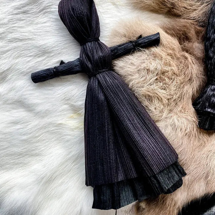 Witch Corn Husk Doll / Samhain Folk Poppet