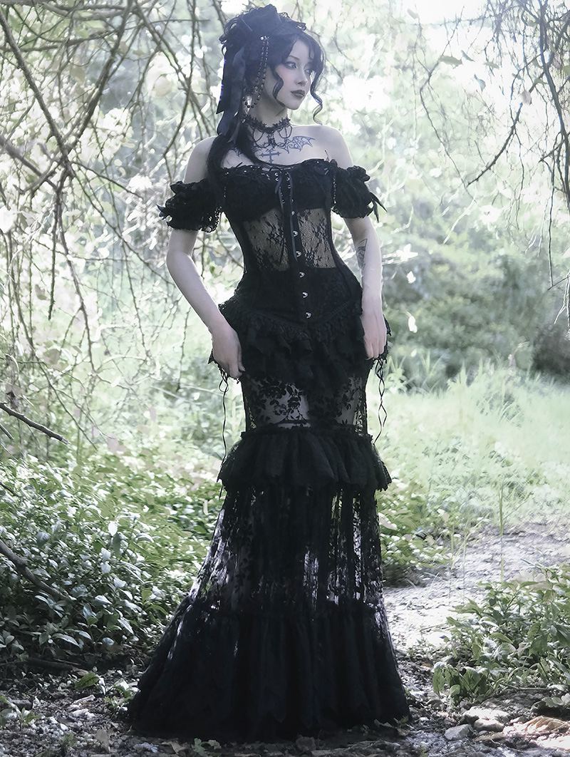 Punk Rave Black Gothic Perspective Gorgeous Lace Tiered Maxi Skirt
